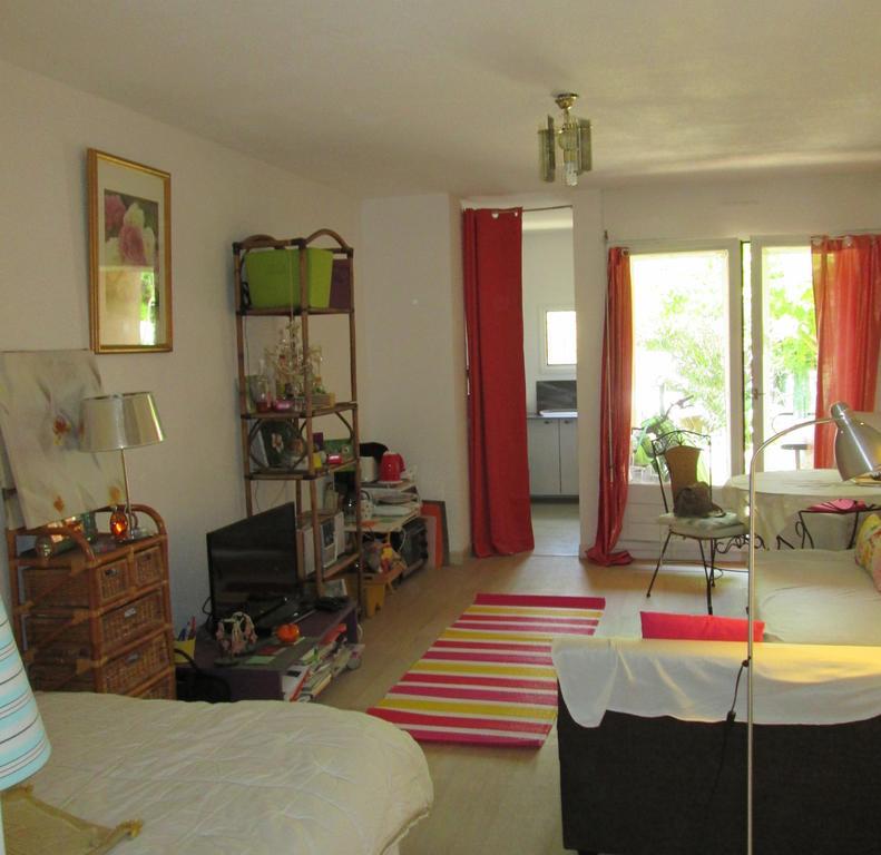 Joli Studio Avec Jardinet Aviñón Exterior foto